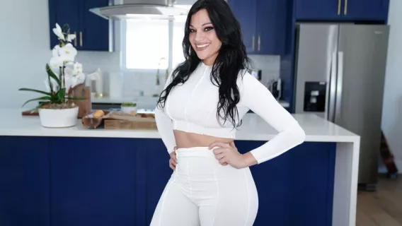 ◤Perv Mom◢ Good Luck Fuck ►Tommy Wood, Mona Azar